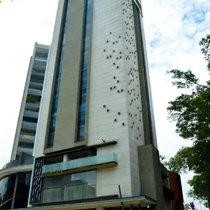 Inntu 4*, Medellín Kolumbien